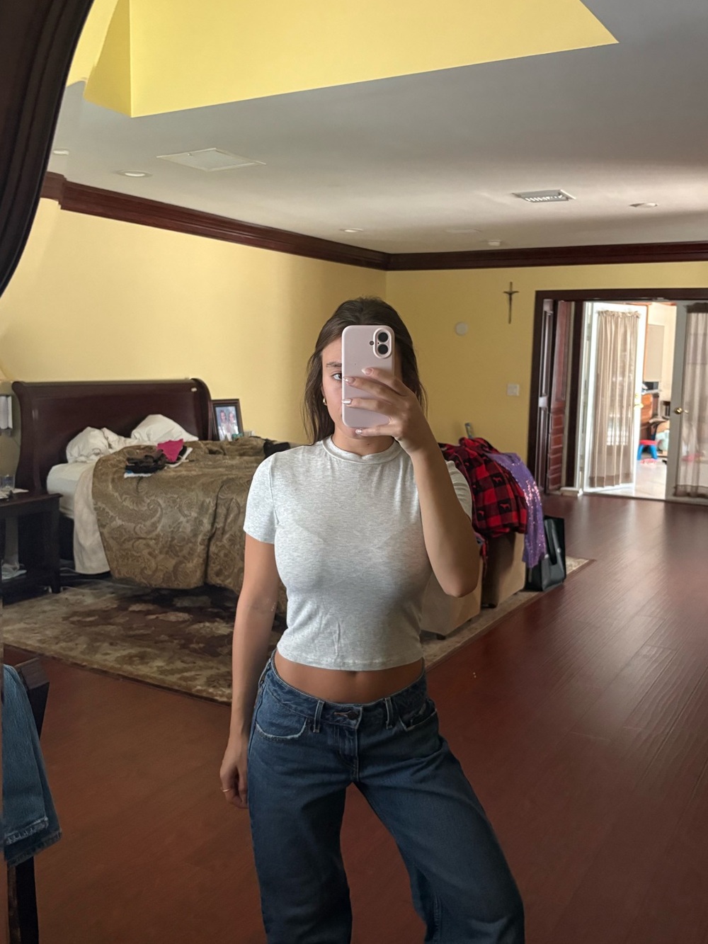 Women's Short Sleeve Cropped Tee - Light Gray